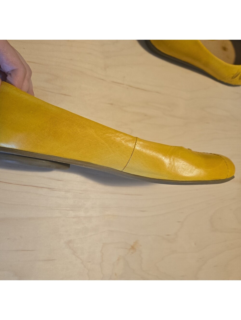 Miz Mooz flats shoes Yellow Sz 10 Leather Womens - Picture 10 of 12